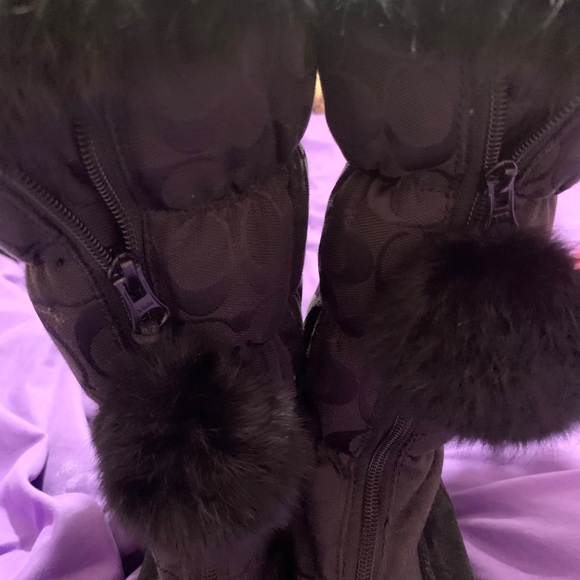 Coach Snow Boots - Picture 3 of 4